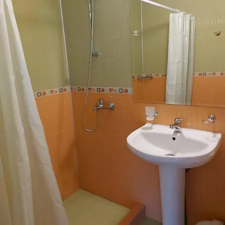 מלון диамант Diamond 3*